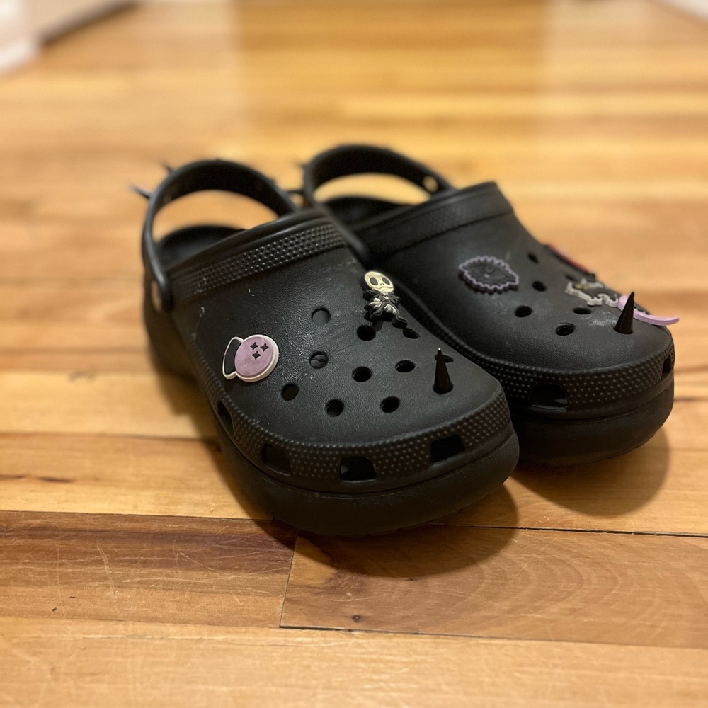 Goth Crocs